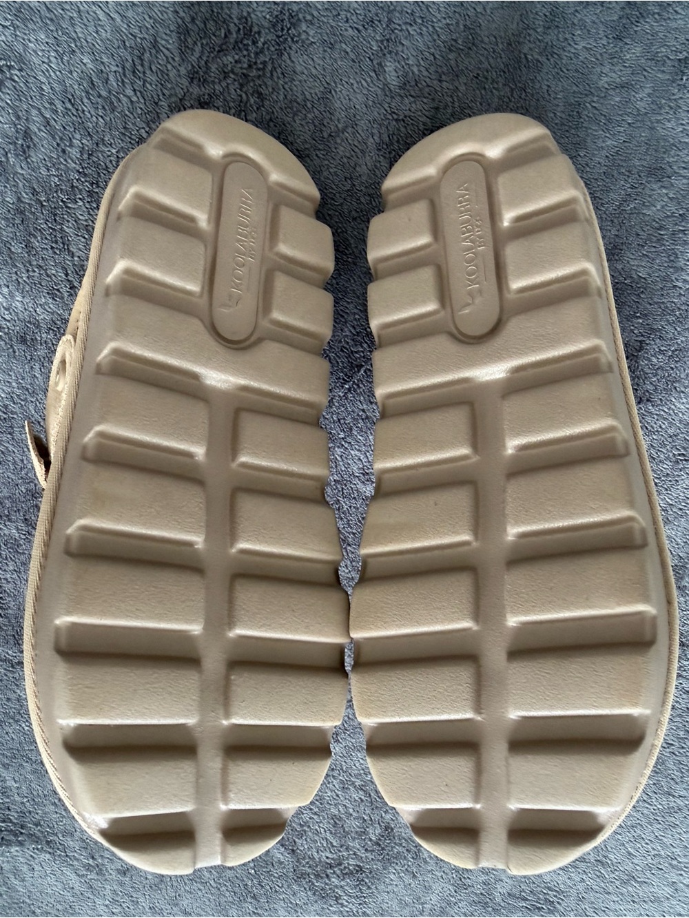 UGG Koolaburra by UGG Tizzey Women's Suede ClogsKoolaburra by UGG - Picture 7 of 9